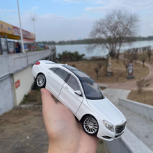Пользовательский номерной знак 1:24 Mercedes-Benz S-Class Симуляционная модель автомобиля из сплава