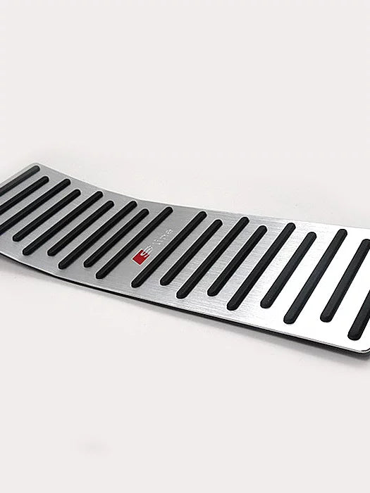 Audi S line Signature Pedal Covers – Brushed Aluminium Footrest and Pedal Set