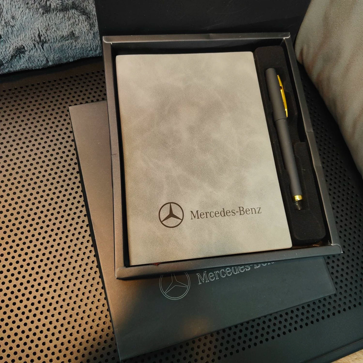 Mercedes-Benz notebook and pen gift set in black presentation box