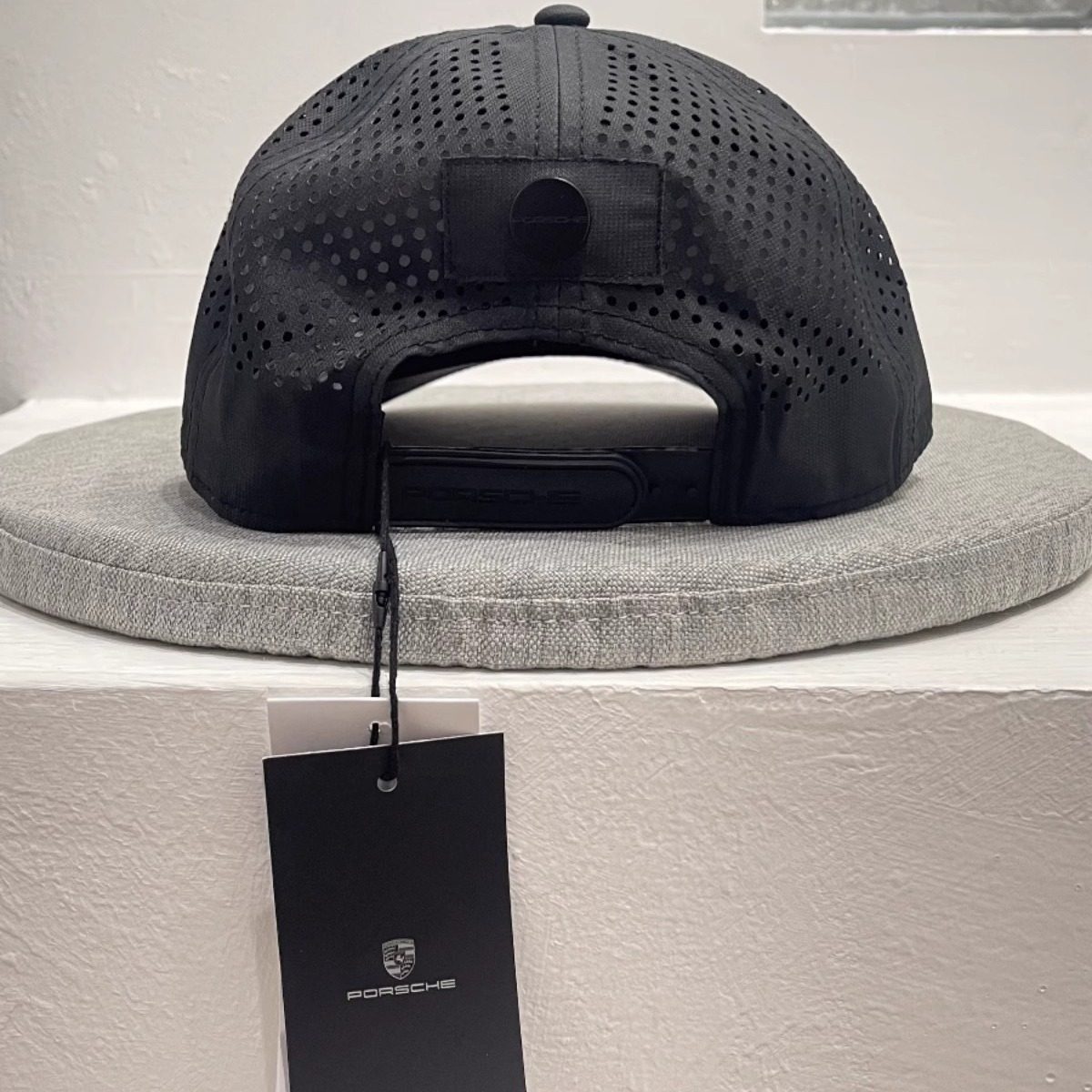 Porsche Motorsport cap in black, back strap and tag