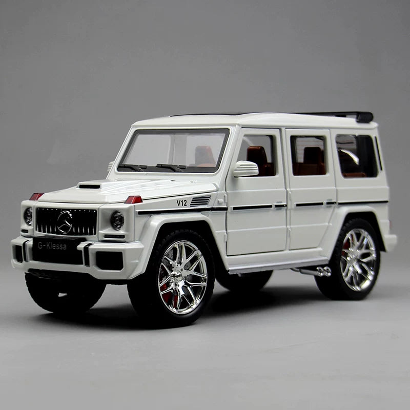 White 1:24 Mercedes-AMG G63 diecast model – Model Only