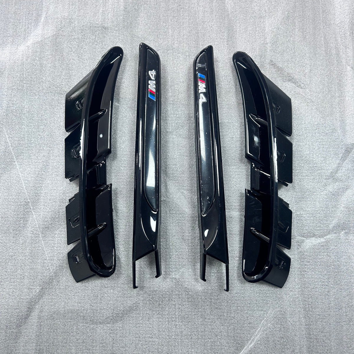 BMW M4 Black Label gloss black fender vents