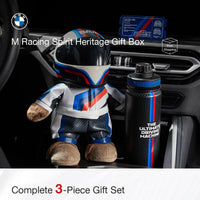 BMW M レーシングスピリット ヘリテージギフトボックス – ヘルメット付きぬいぐるみレーサーベア、ボトル＆マグネット