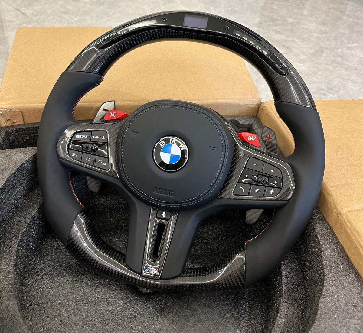 Customized carbon and leather steering wheel for BMW G series - front view