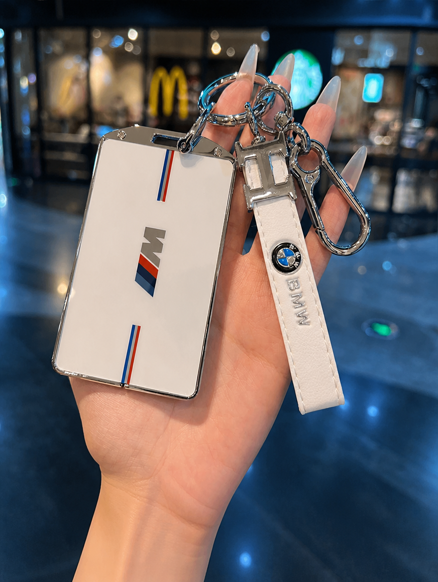 Чехол для ключа BMW M — держатель с металлической пряжкой и брелоком