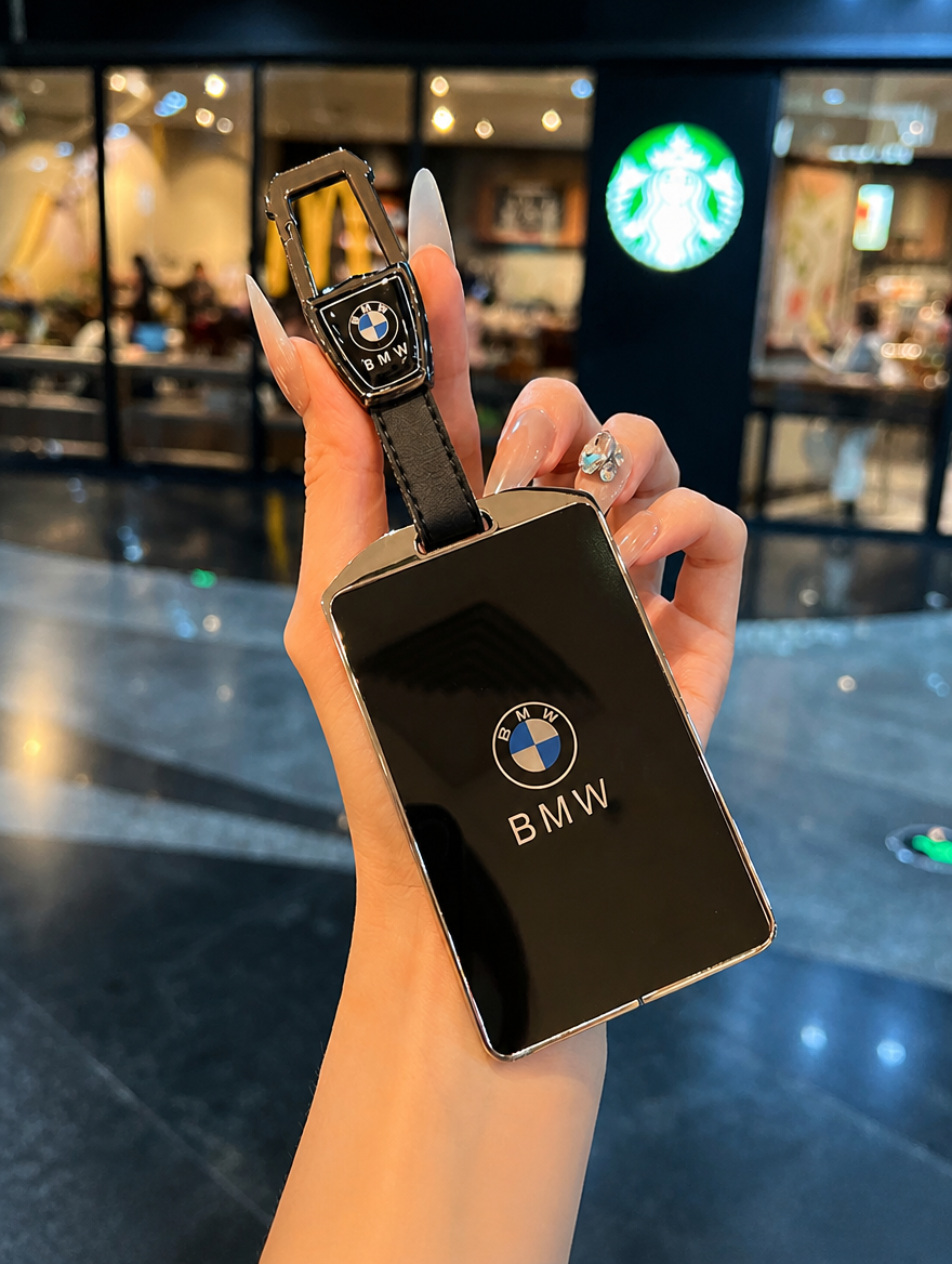 Чехол для ключа BMW M — держатель с металлической пряжкой и брелоком